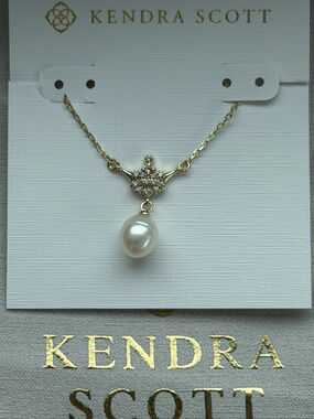 Kendra Scot White Pearl Pendant Necklace